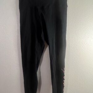 PINK Victoria's Secret Black Leggings with Sleek Design